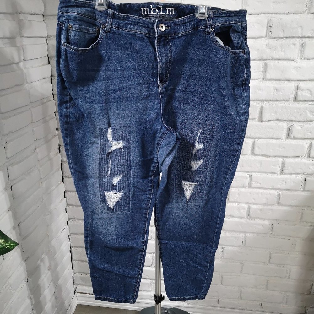 mblm Ladies Medium Wash Size 22 Distressed Front Blue Jeans